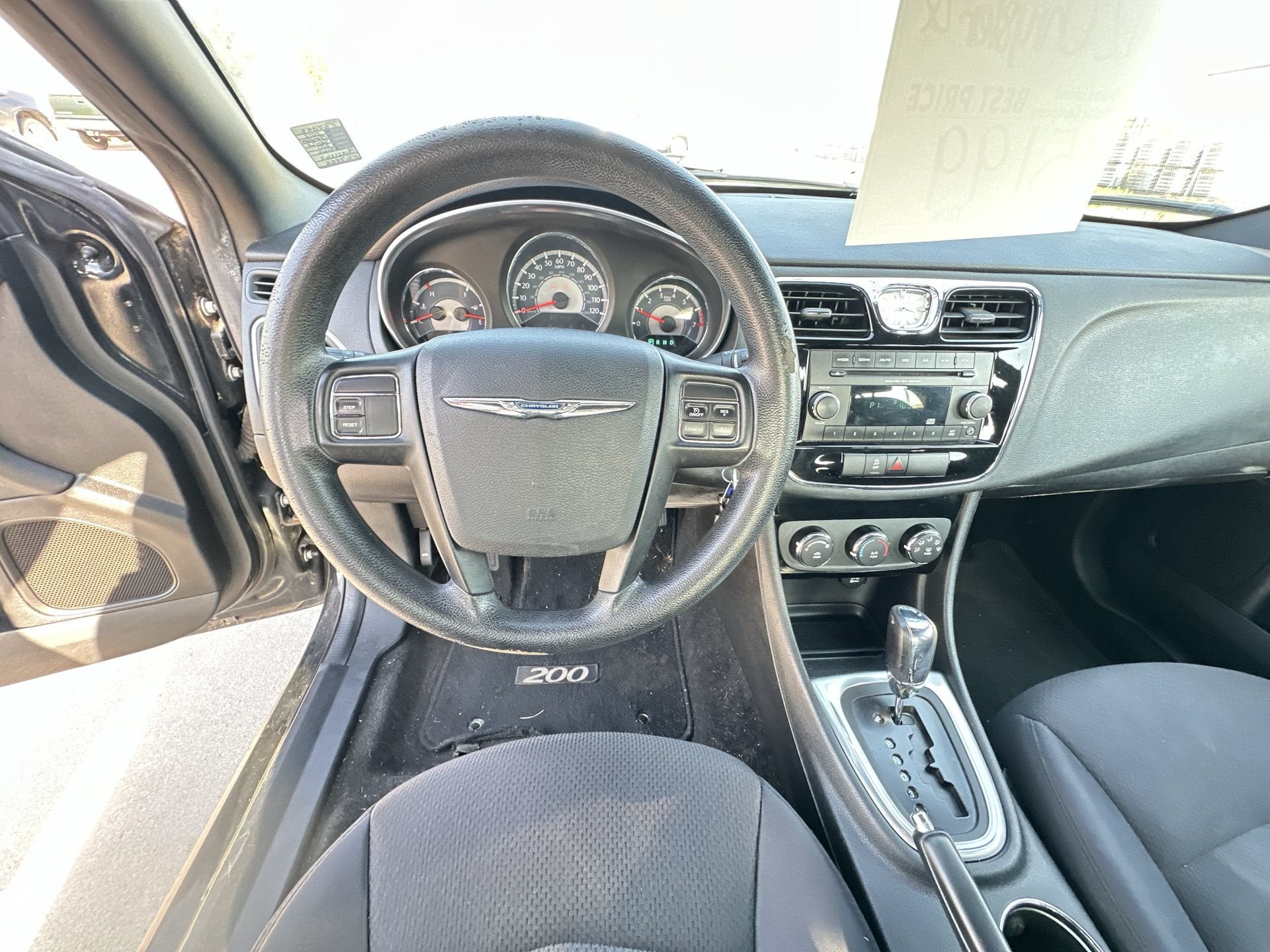 2012 Chrysler 200 LX