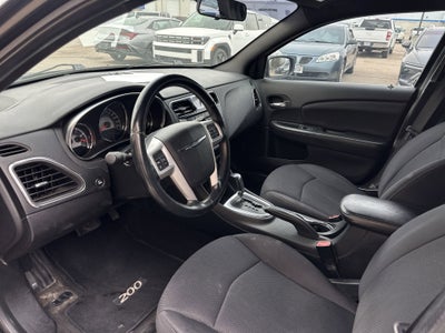 2013 Chrysler 200 Touring