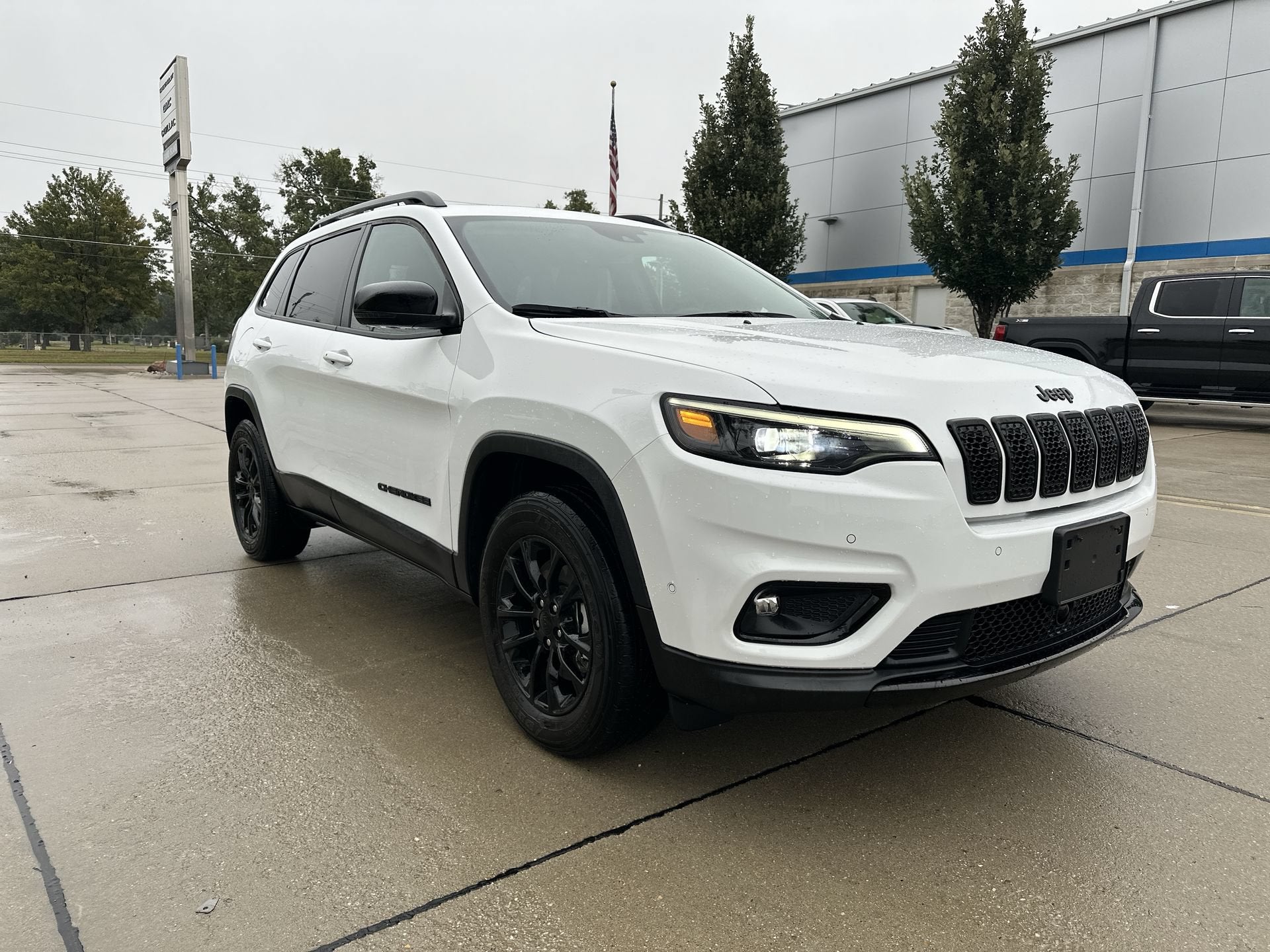 2023 Jeep Cherokee Altitude Lux 4x4