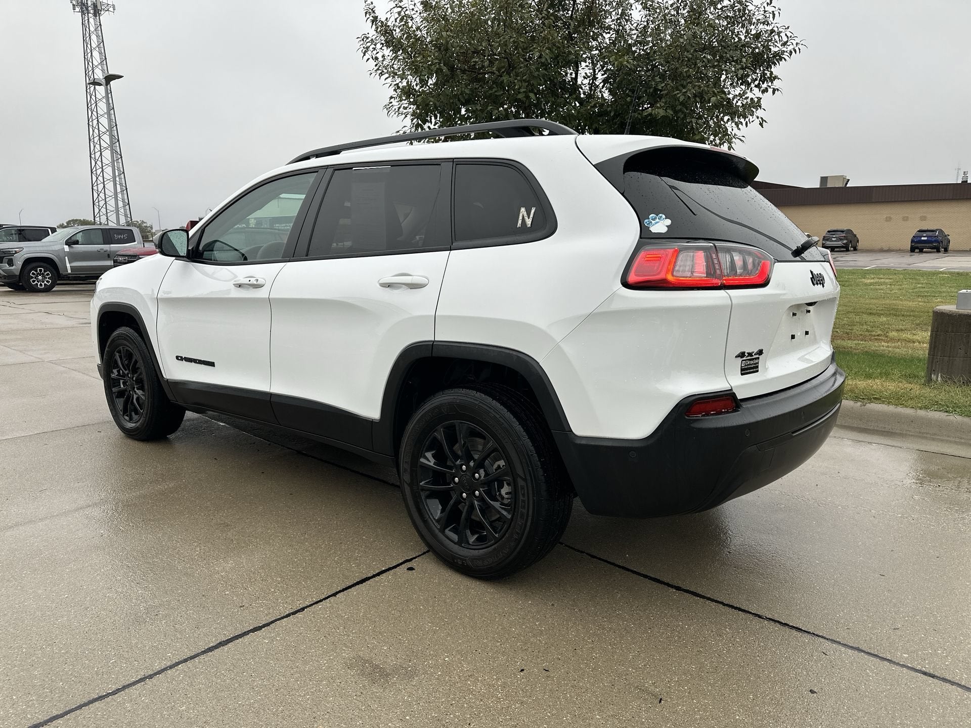 2023 Jeep Cherokee Altitude Lux 4x4