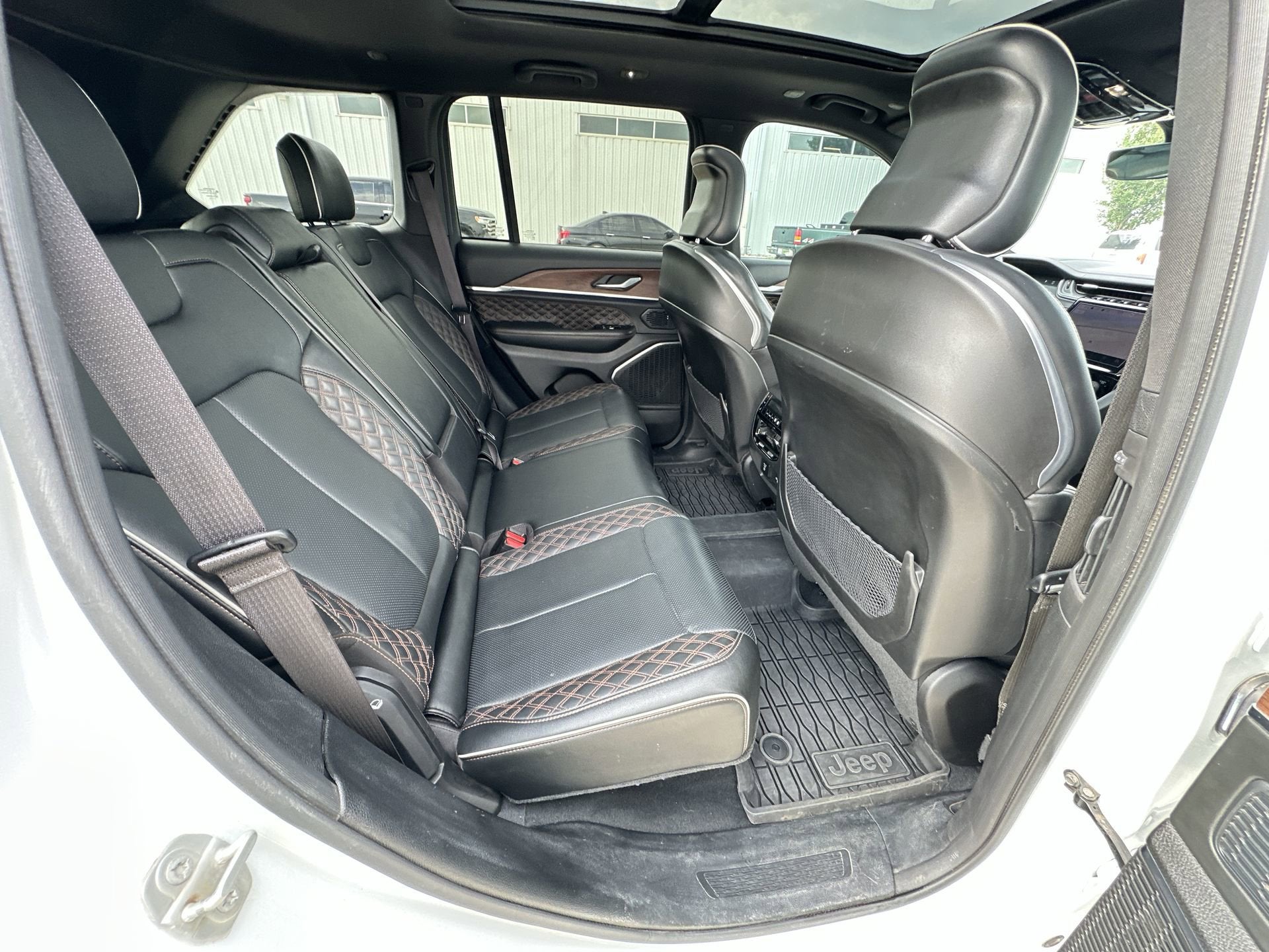 2023 Jeep Grand Cherokee Summit