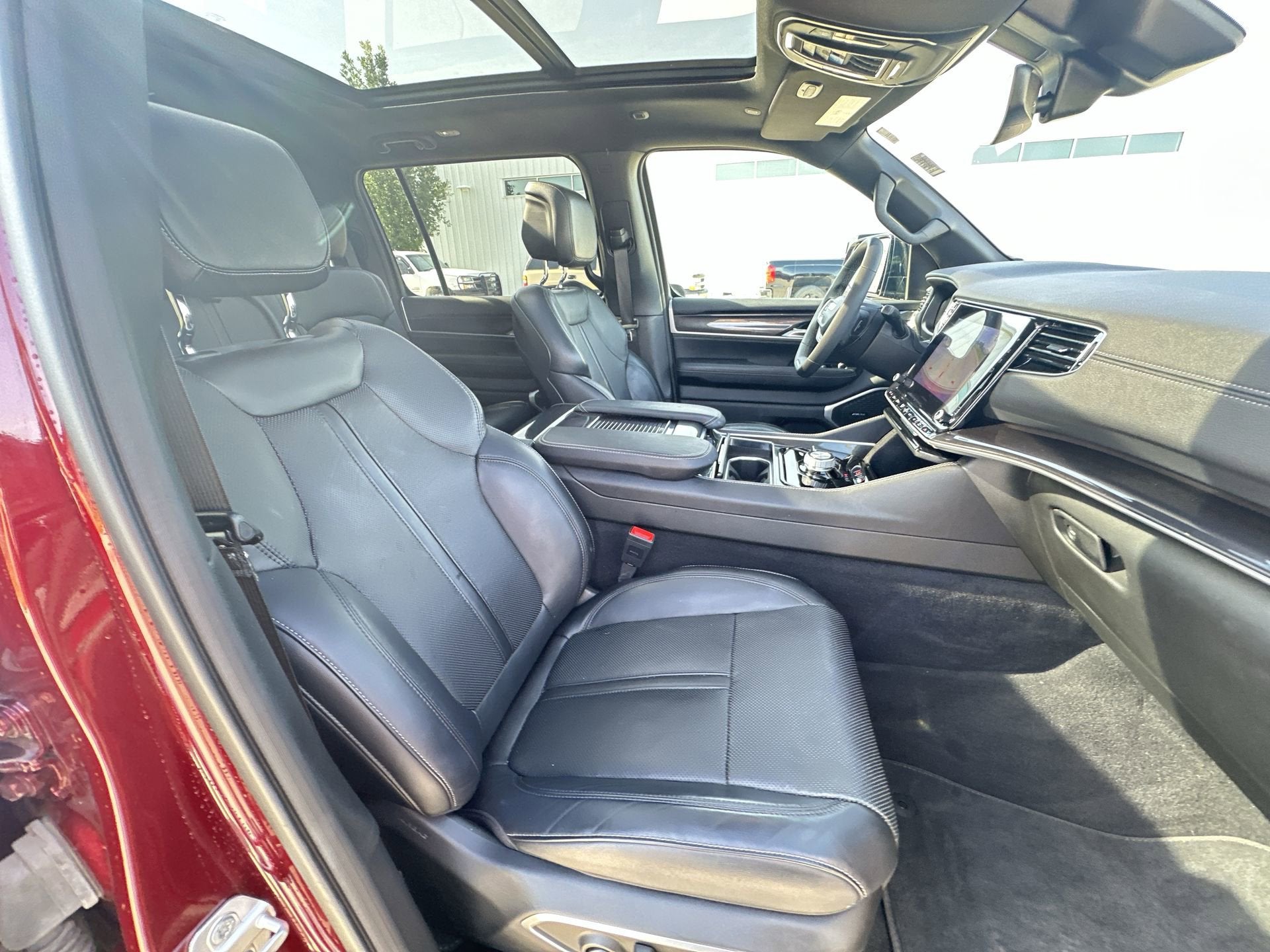 2024 Jeep Wagoneer 4DR 4WD