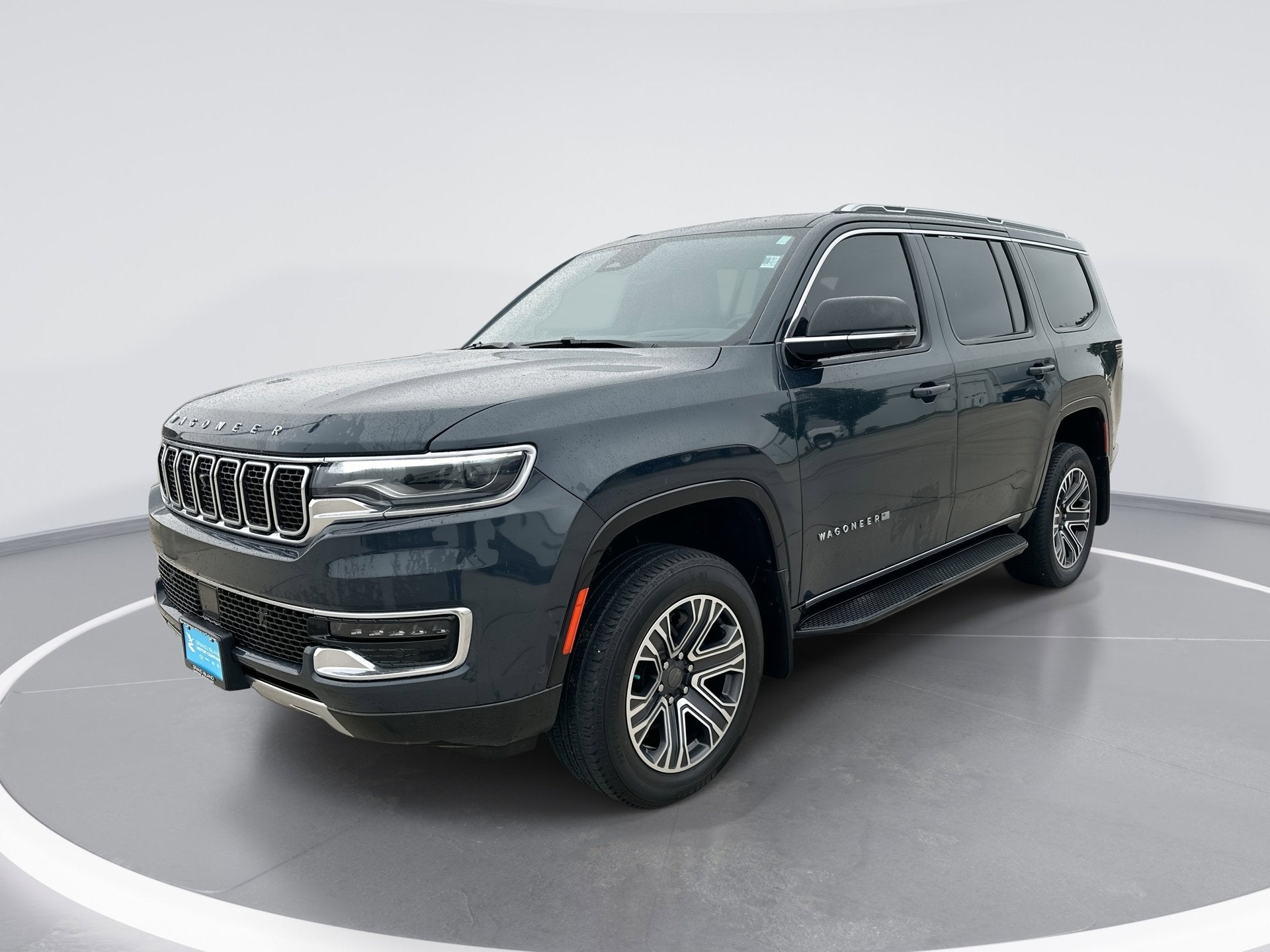 2023 Jeep Wagoneer Series III 4WD's photo