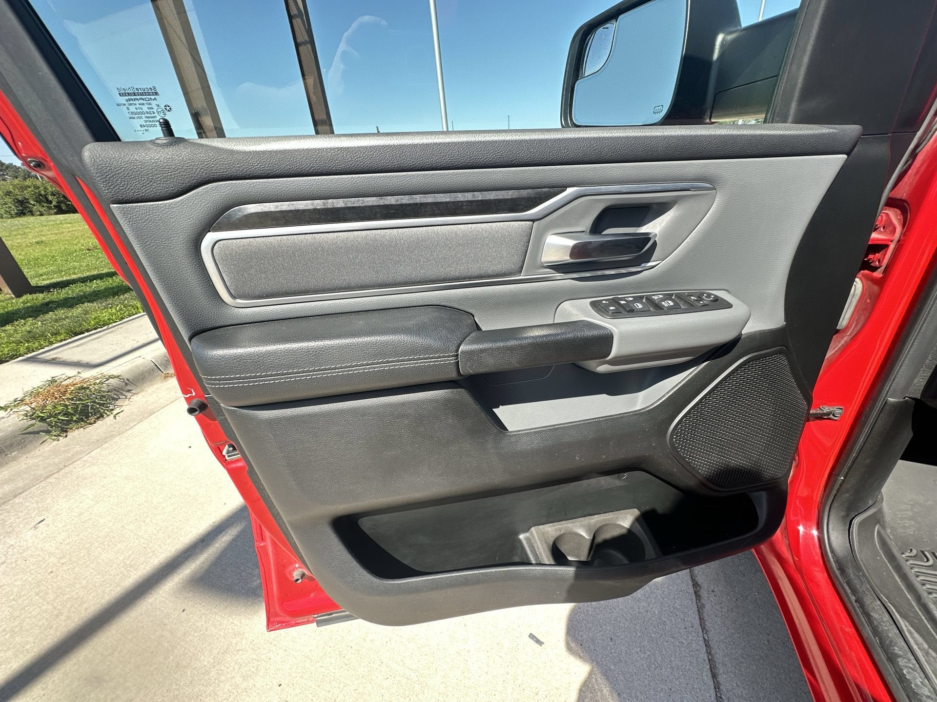 2020 RAM 1500 Big Horn Quad Cab 4x4 6'4" Box