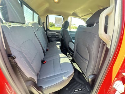 2020 RAM 1500 Big Horn Quad Cab 4x4 6'4" Box