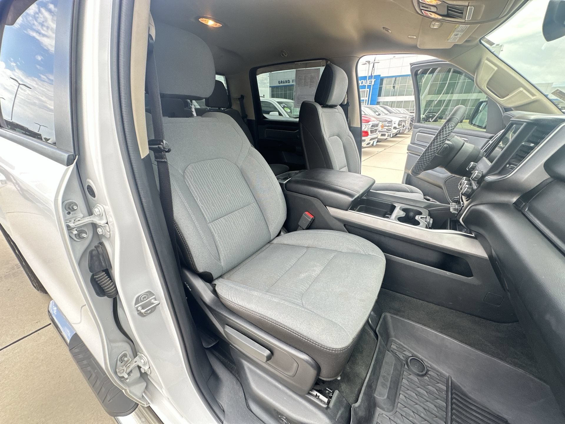 2019 RAM 1500 Big Horn/Lone Star Crew Cab 4x4 5'7" Box