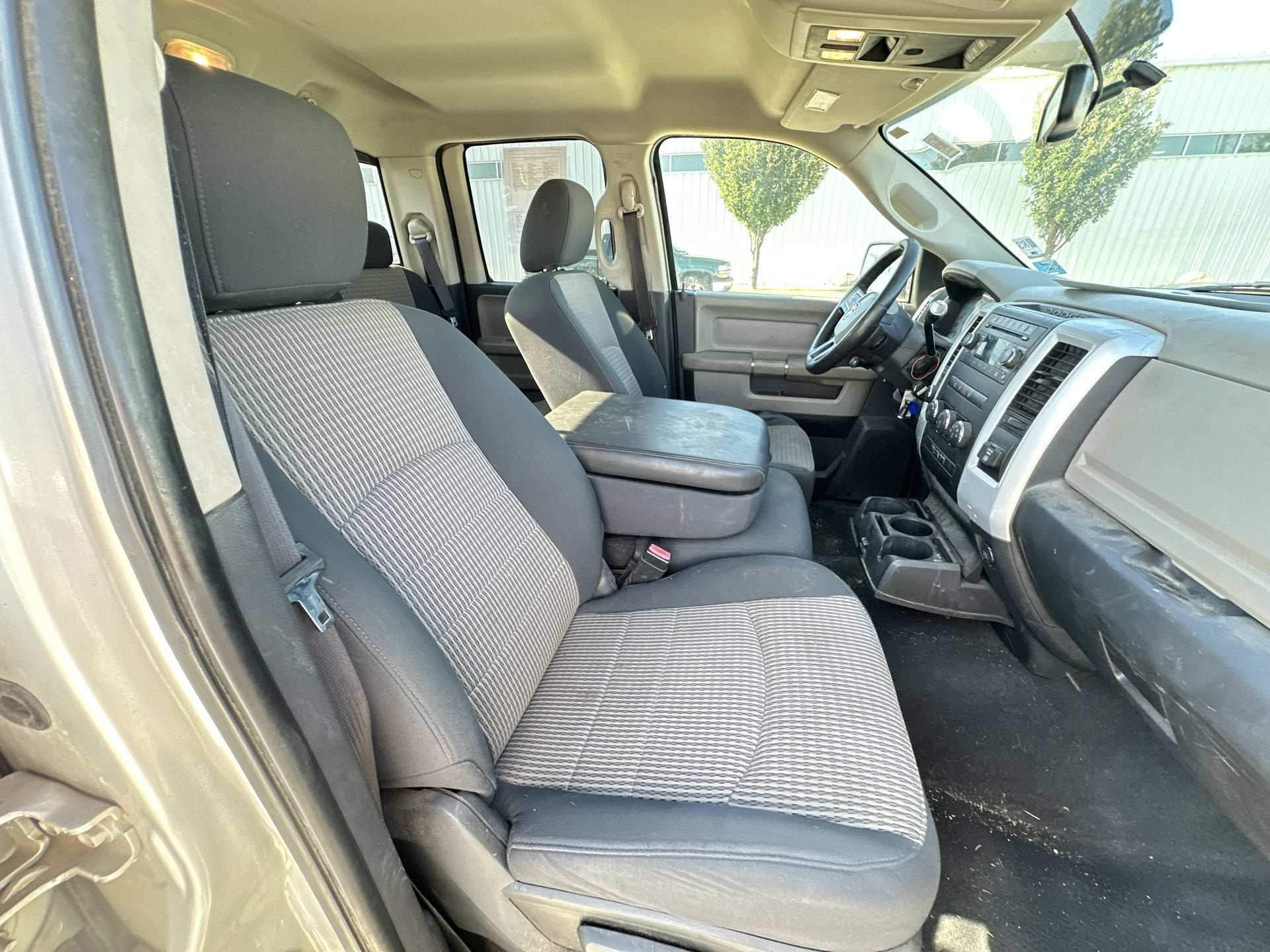 2010 Dodge Ram 1500 SLT/Sport/TRX