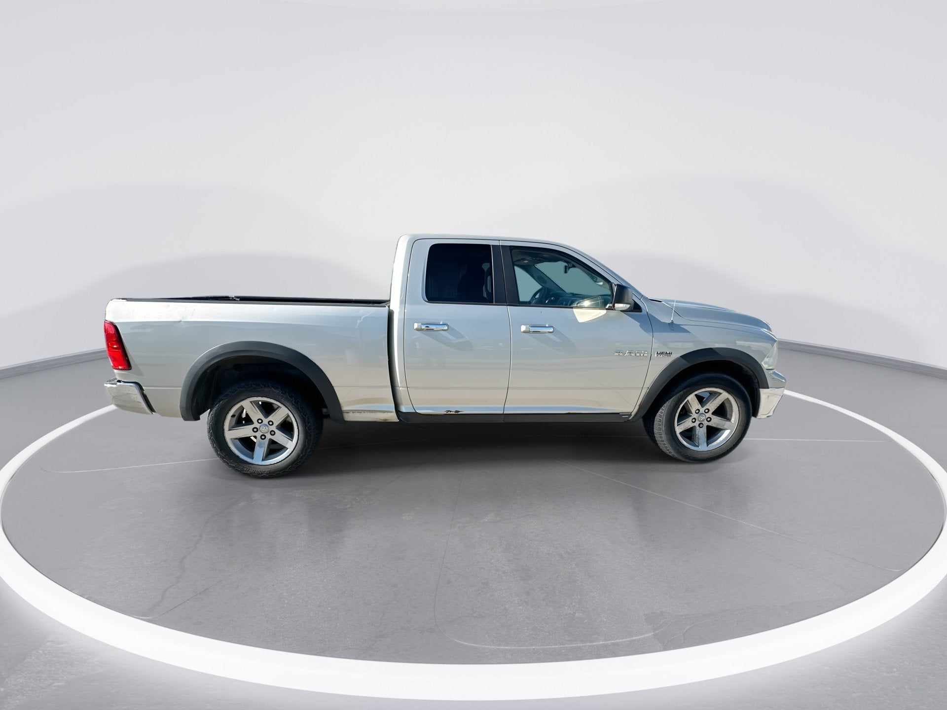 2010 Dodge Ram 1500 SLT/Sport/TRX