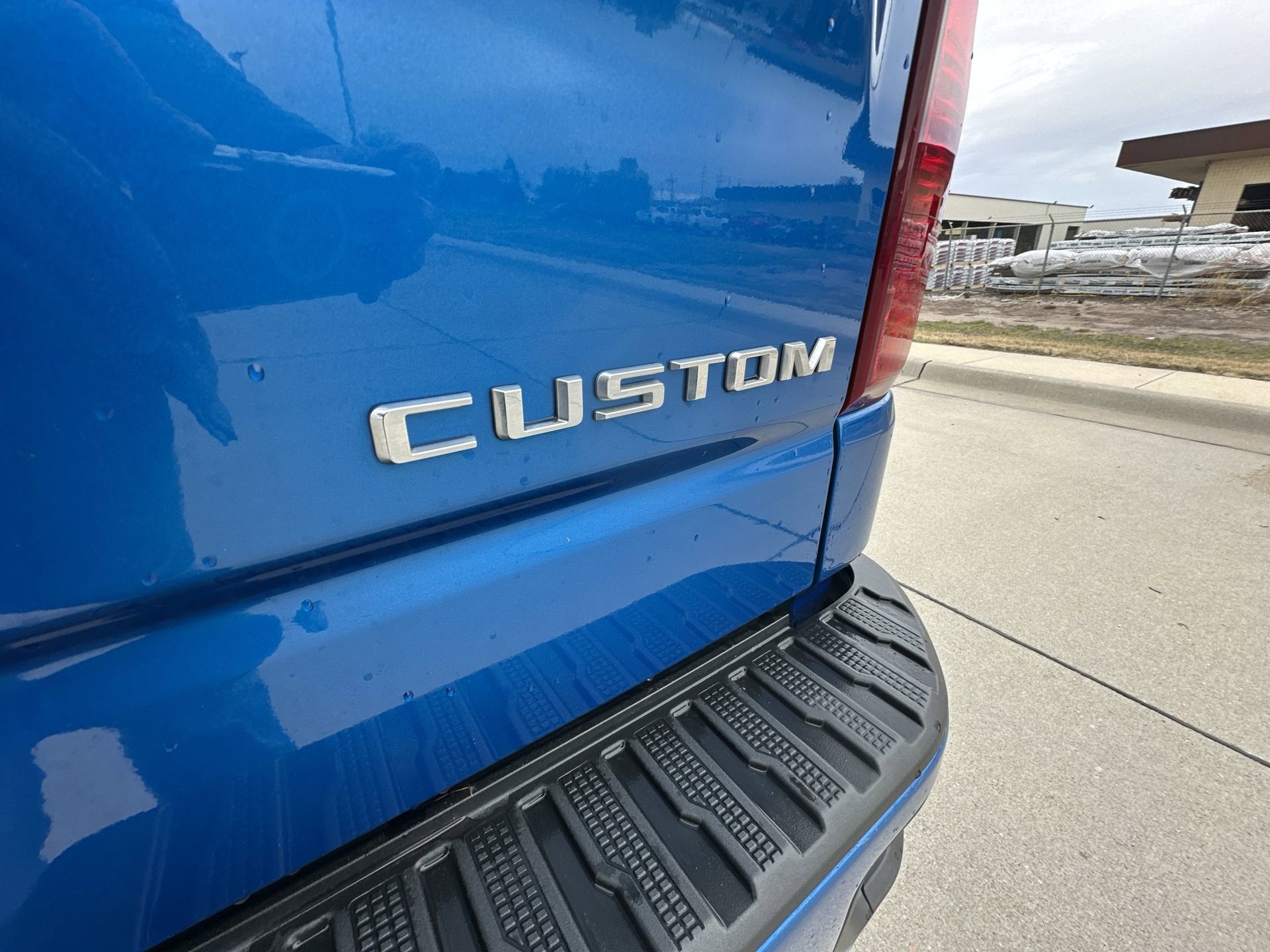 2023 Chevrolet Silverado 1500 Custom