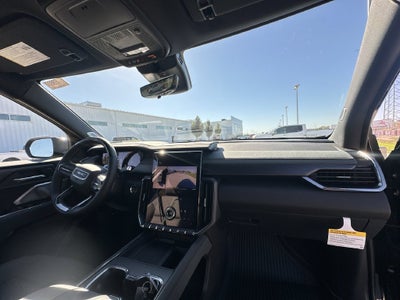 2027 GMC Acadia AT4