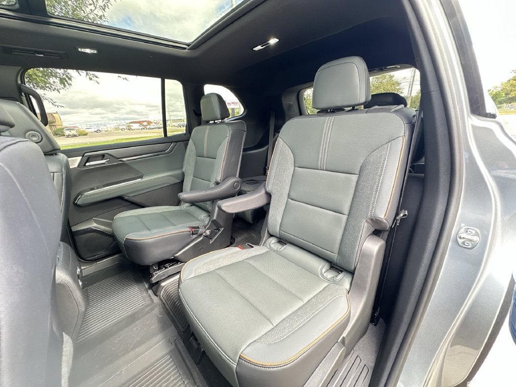 2027 GMC Acadia AT4