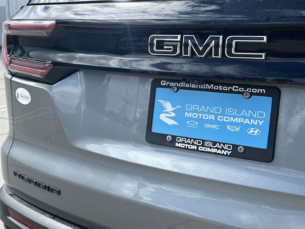 2027 GMC Acadia AT4