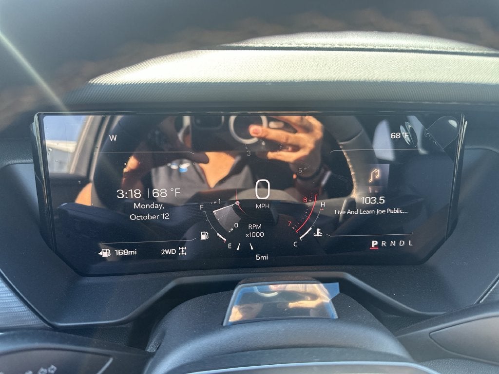 2027 GMC Acadia AT4