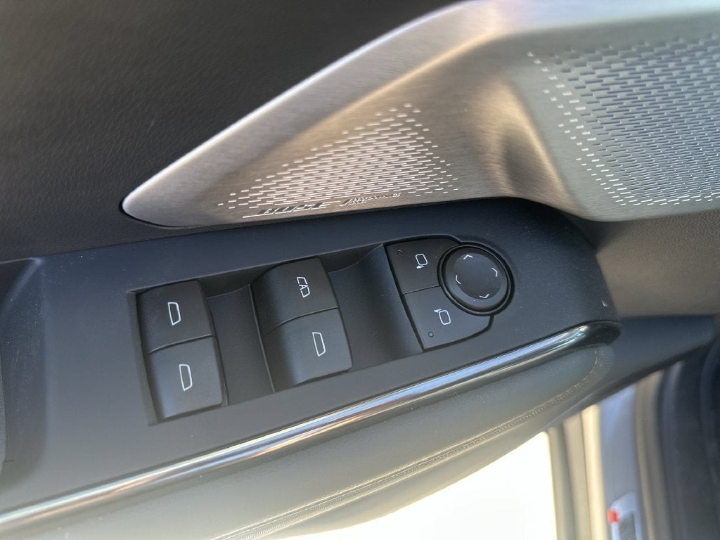 2027 GMC Acadia AT4