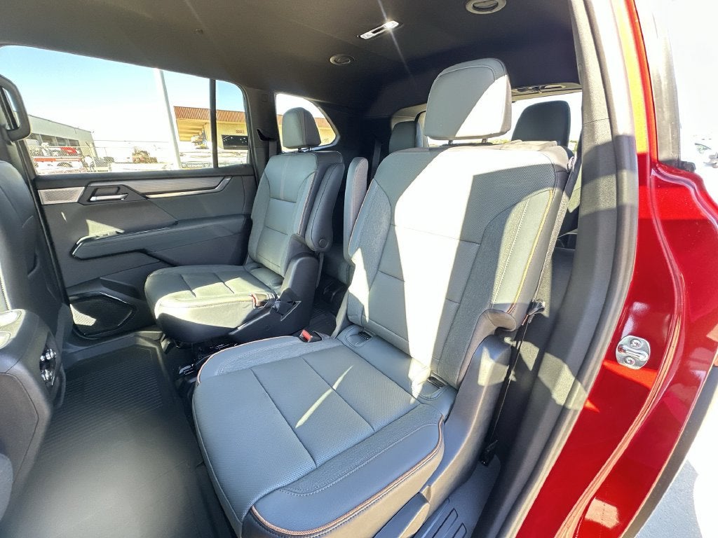 2027 GMC Acadia AT4