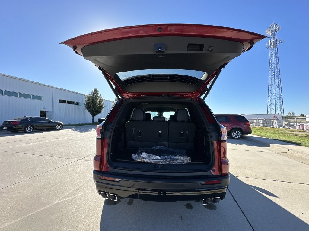 2027 GMC Acadia AT4