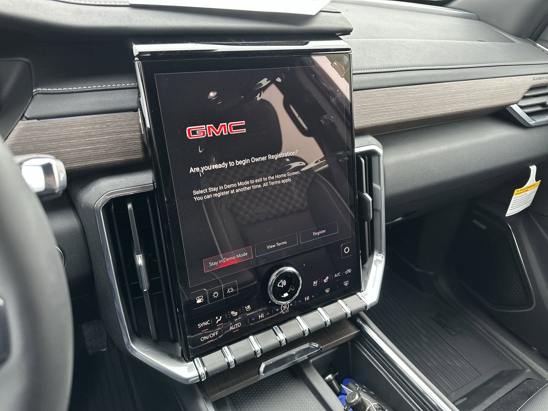 2026 GMC Acadia Denali