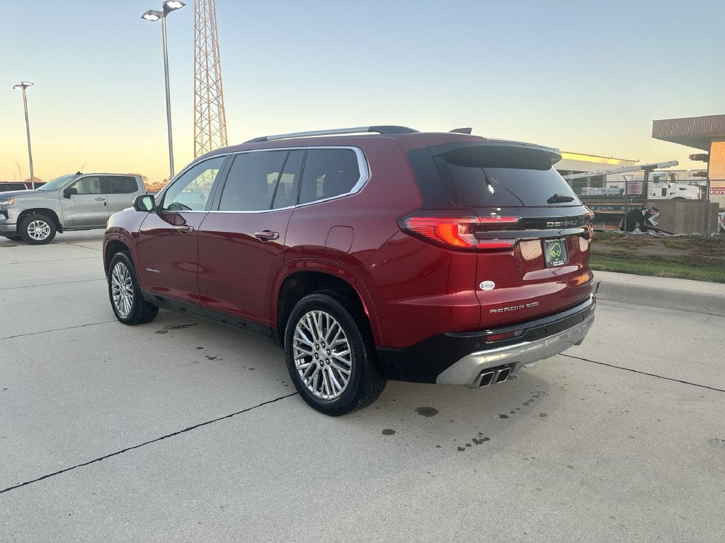 2025 GMC Acadia Denali