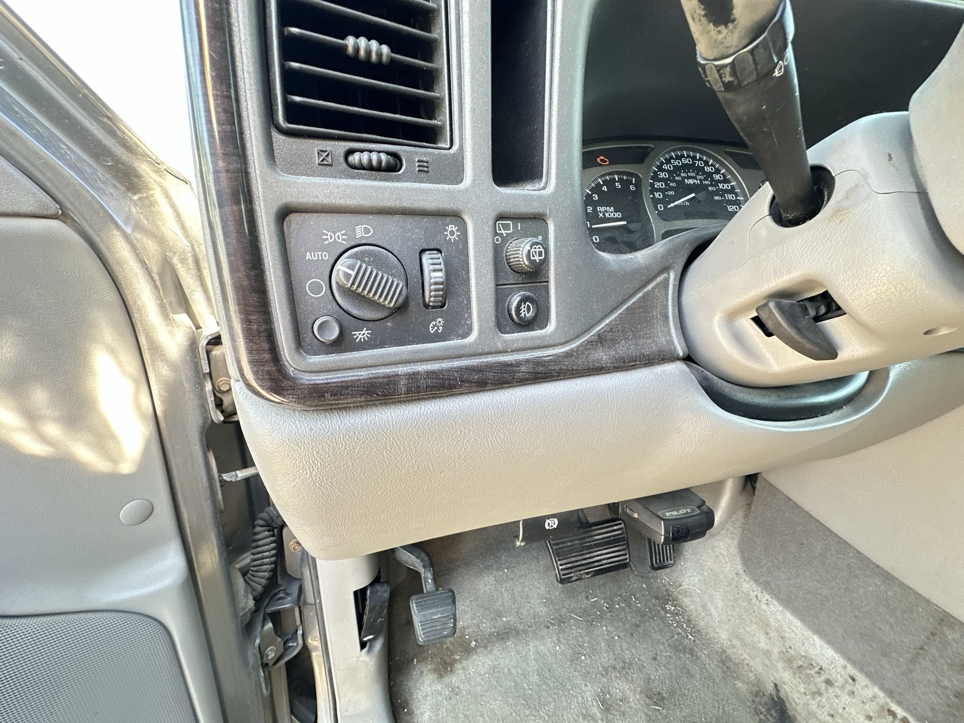 2005 GMC Yukon XL Denali