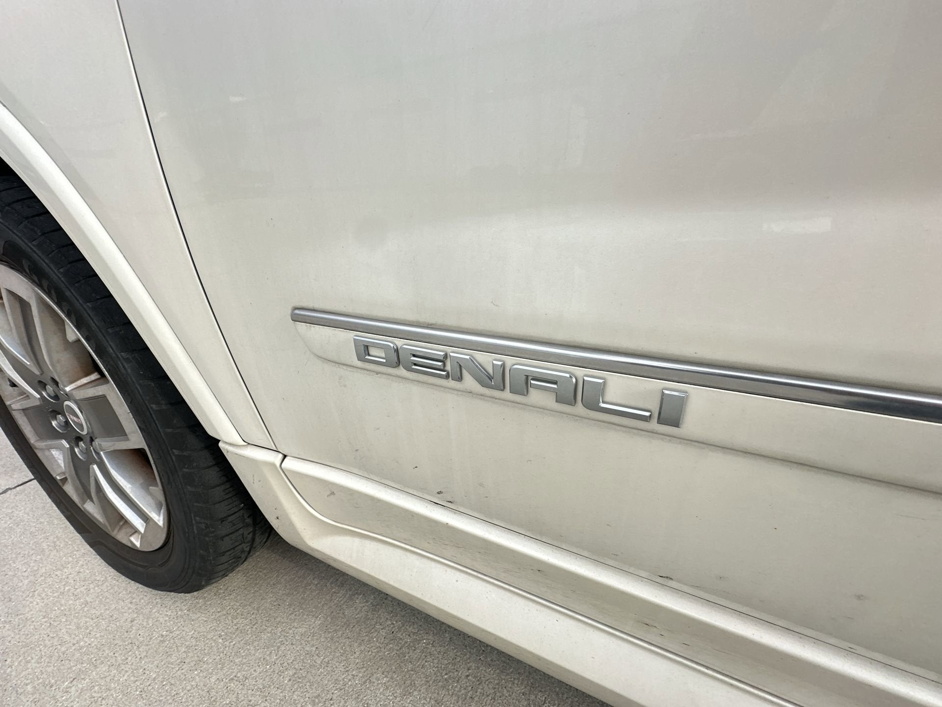 2011 GMC Acadia Denali