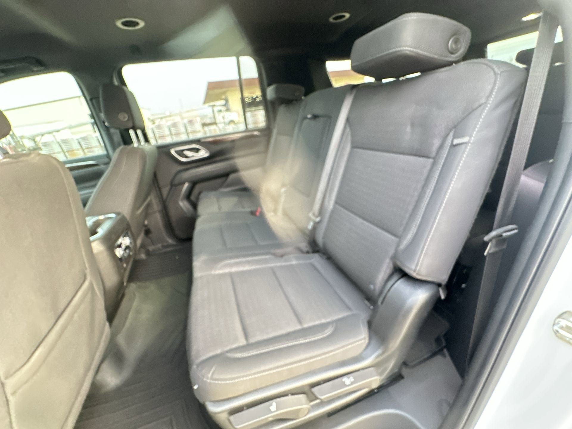 2024 GMC Yukon XL SLE