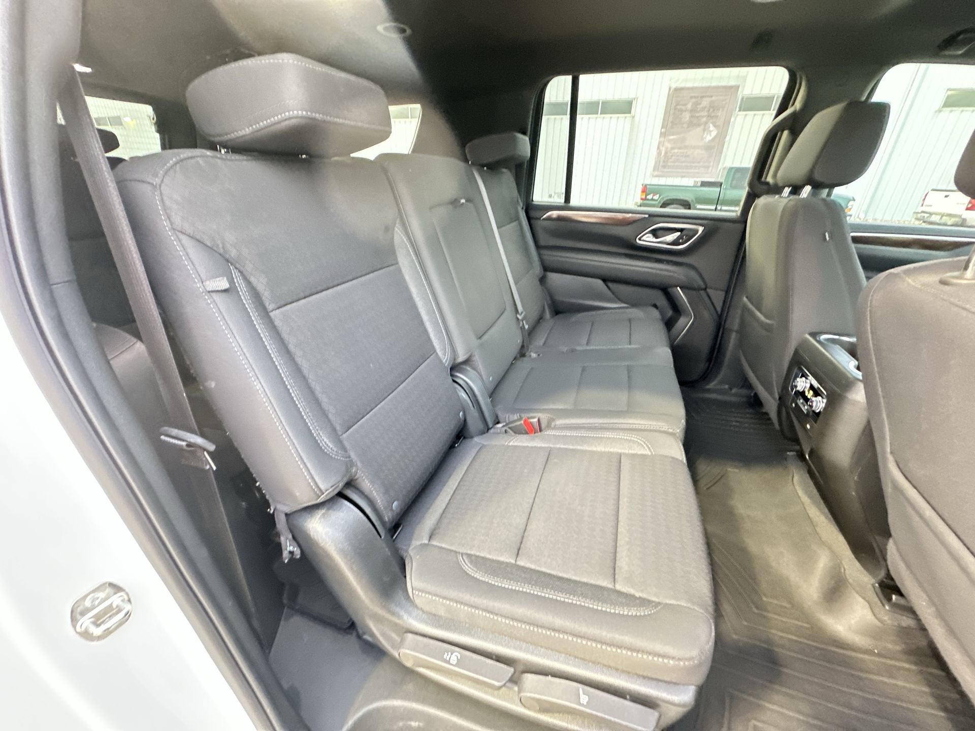 2024 GMC Yukon XL SLE