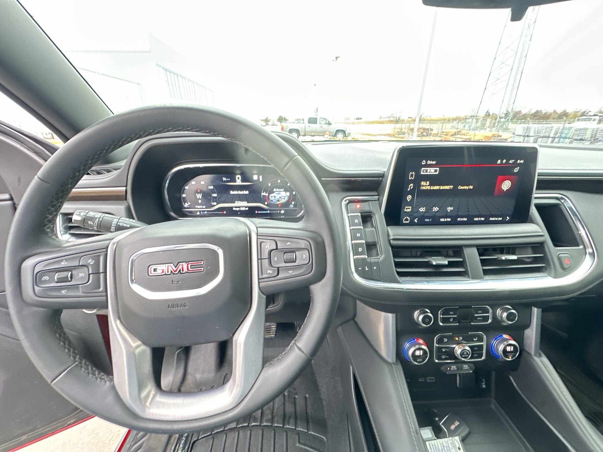 2023 GMC Yukon XL SLE
