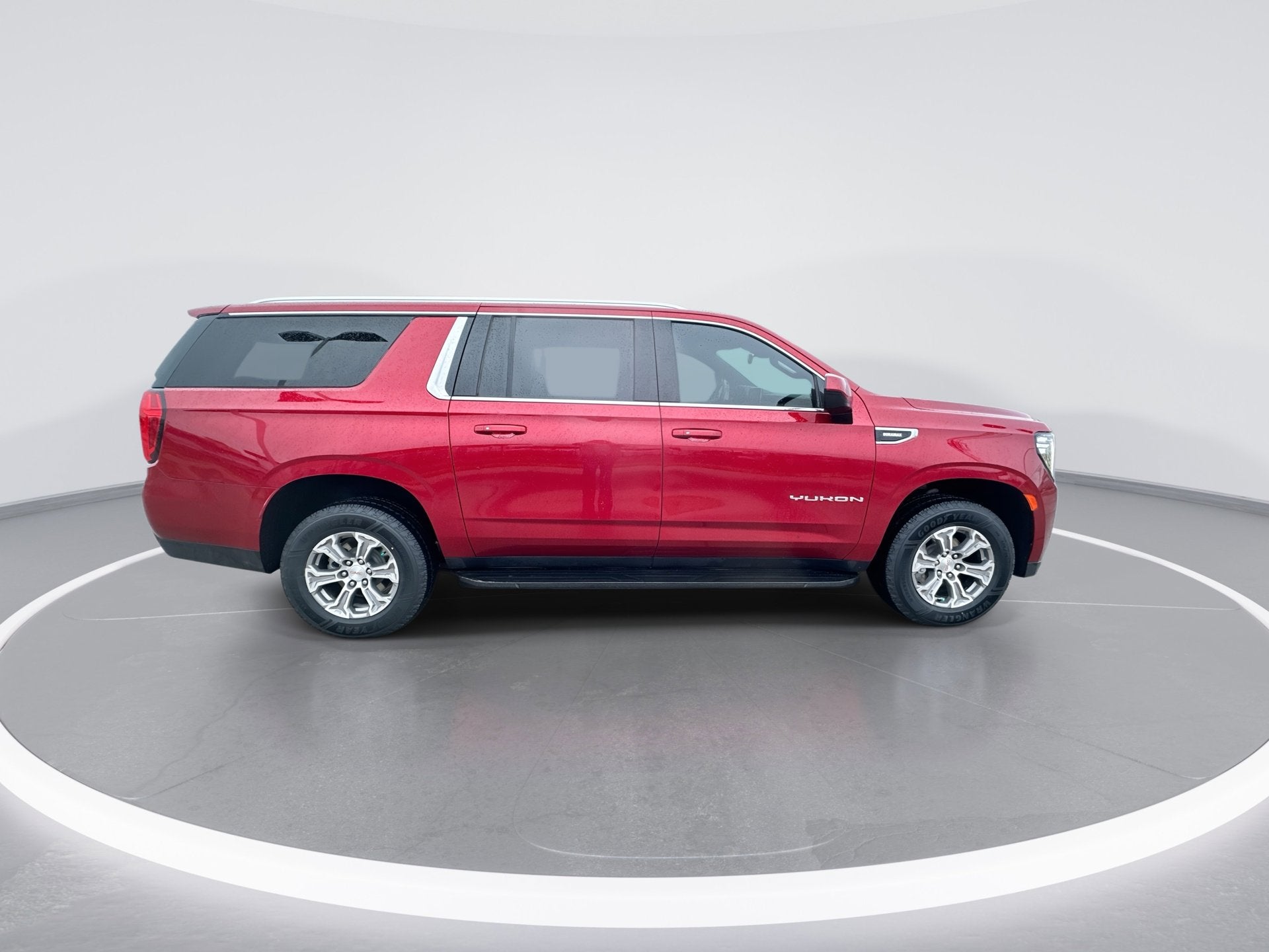 2023 GMC Yukon XL SLE