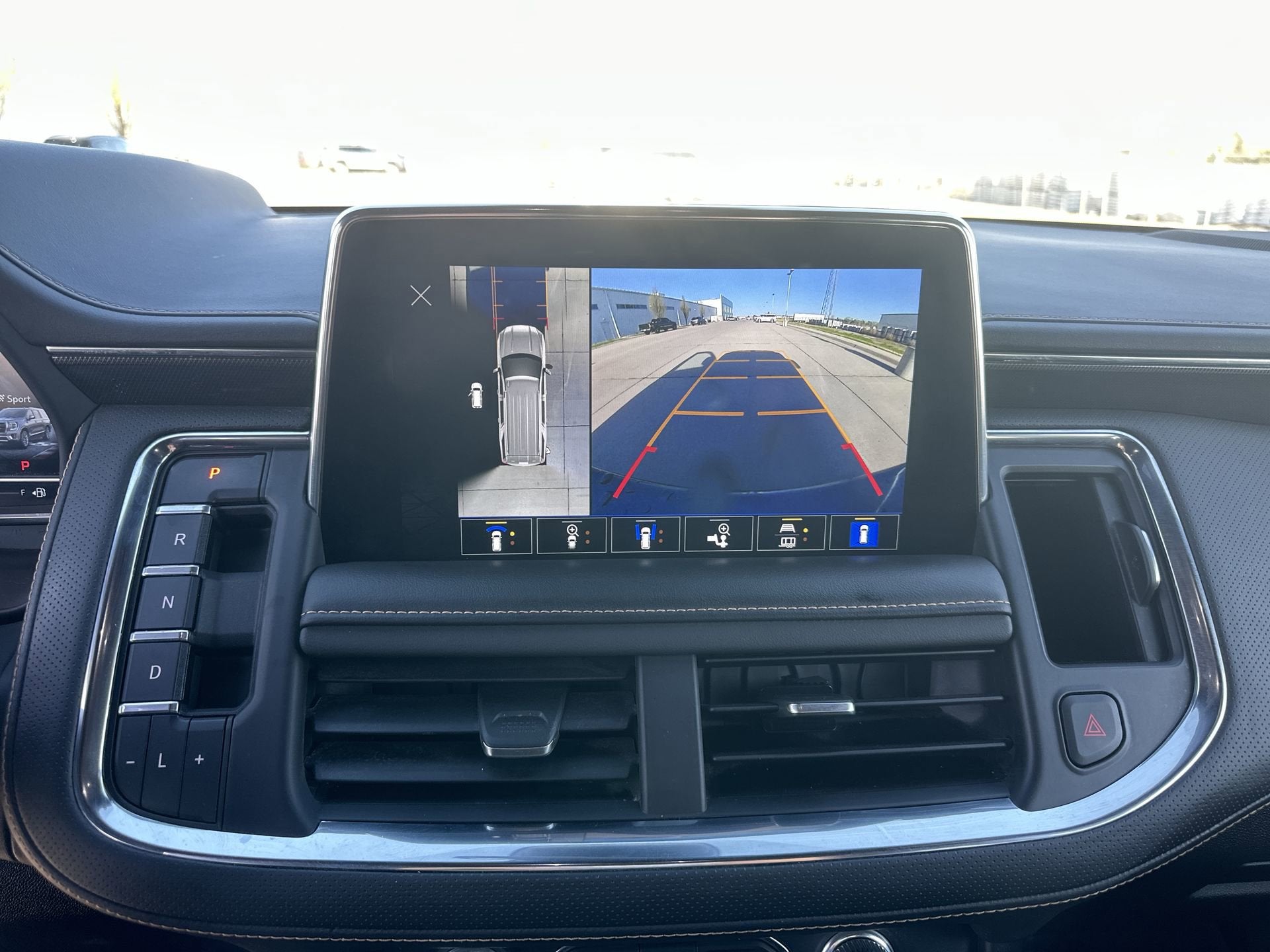 2023 GMC Yukon XL AT4
