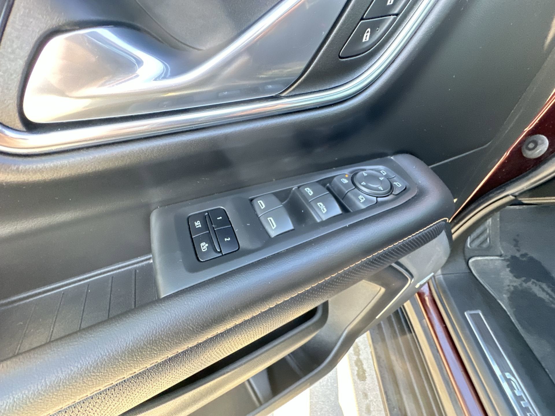 2023 GMC Yukon XL AT4