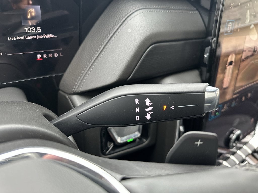 2026 GMC Yukon XL Denali - Photo 16