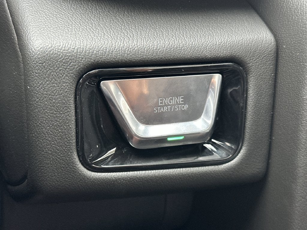 2026 GMC Yukon XL Denali - Photo 17