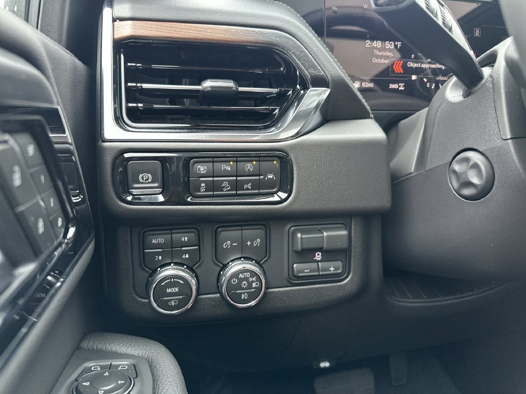 2026 GMC Yukon XL Denali - Photo 18