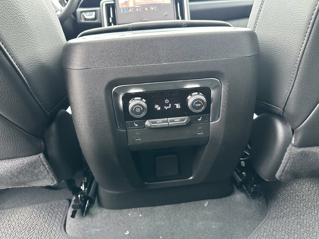 2026 GMC Yukon XL Denali - Photo 22