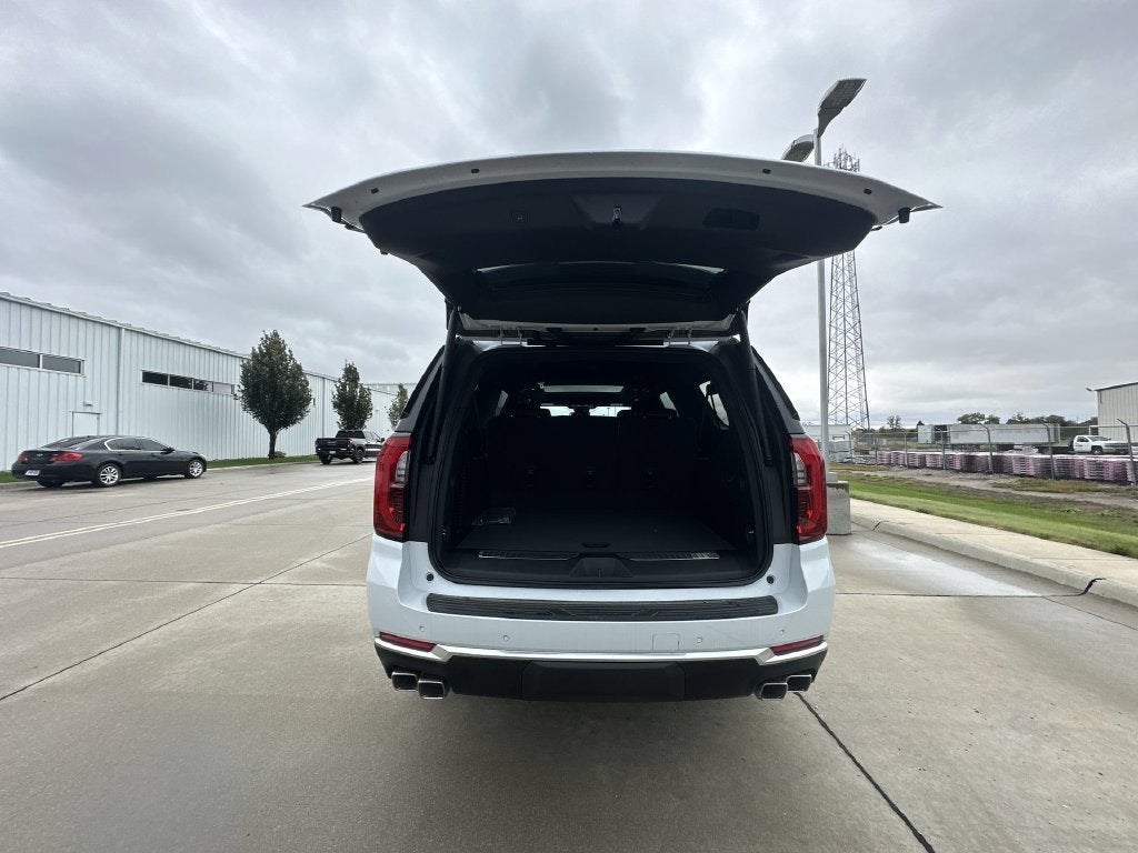2026 GMC Yukon XL Denali - Photo 27