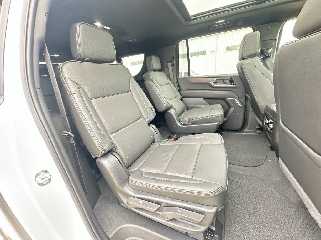 2026 GMC Yukon XL Denali - Photo 28