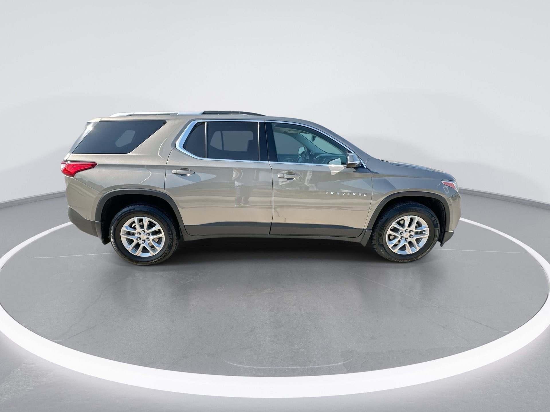 2018 Chevrolet Traverse LT Cloth