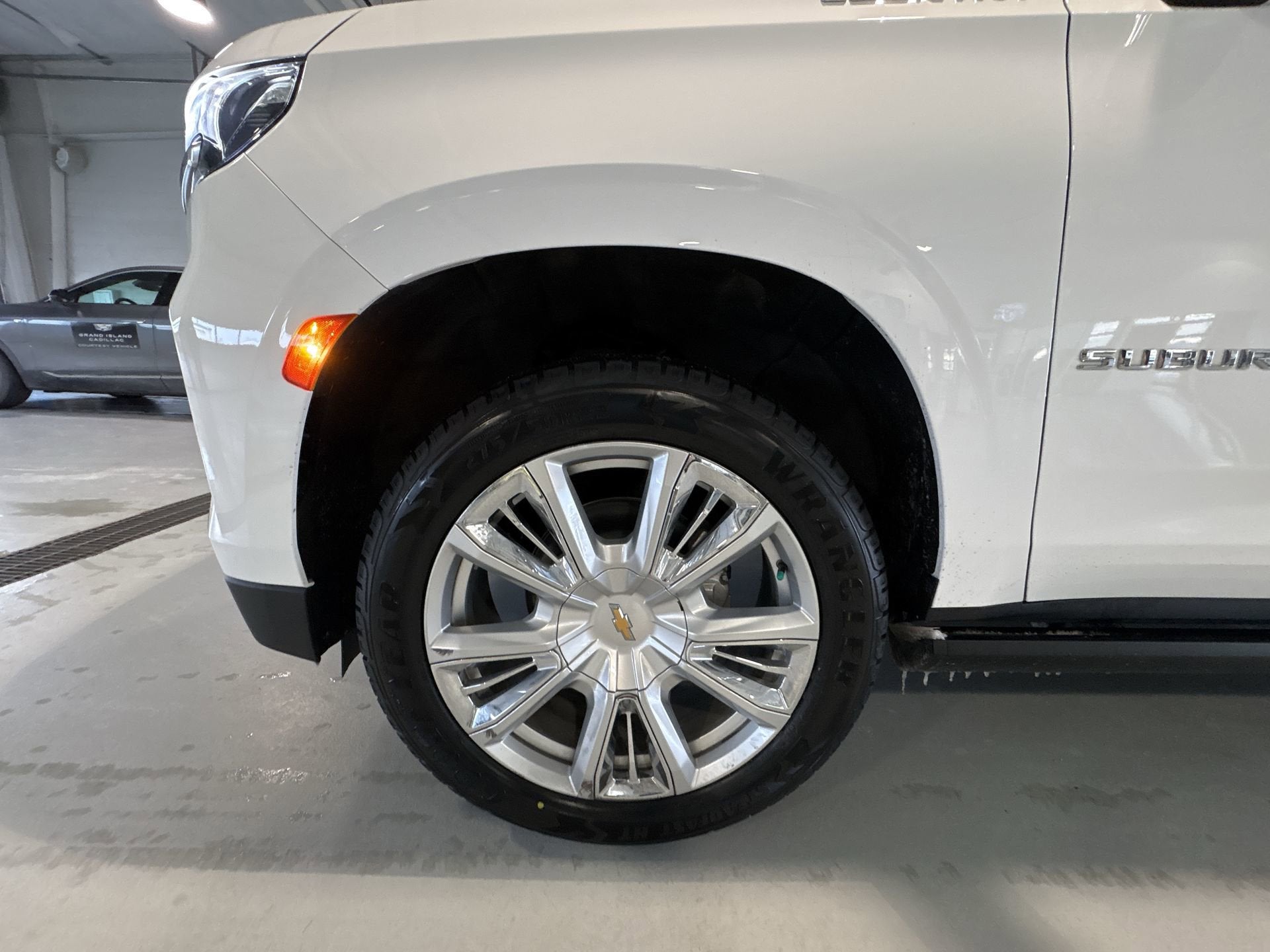 2023 Chevrolet Suburban High Country