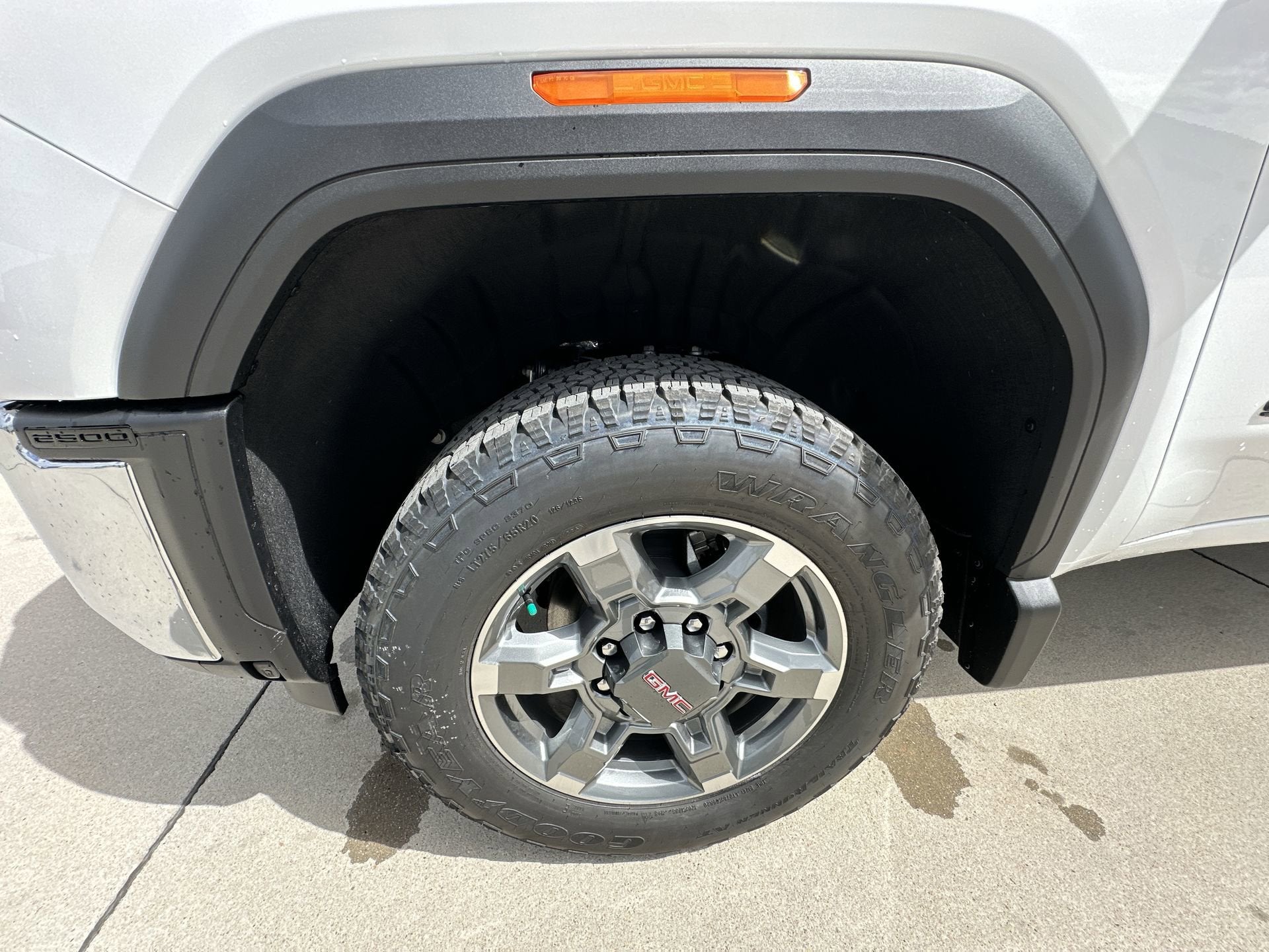 2026 GMC Sierra 2500 HD SLT