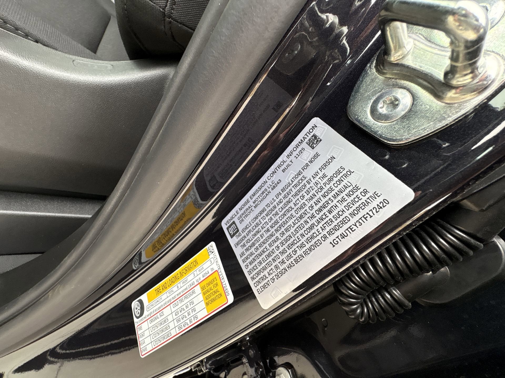 2026 GMC Sierra 3500 HD SLE