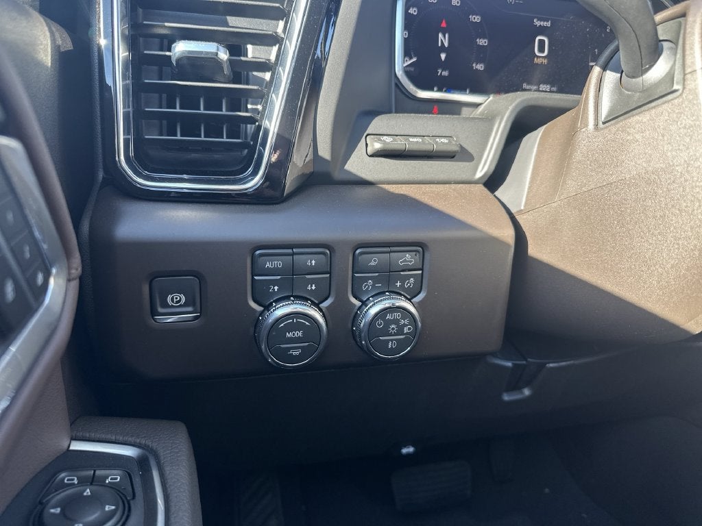 2026 GMC Sierra 3500 HD Denali DRW