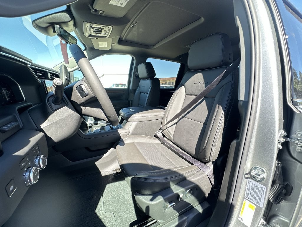 2026 GMC Sierra 3500 HD Denali DRW