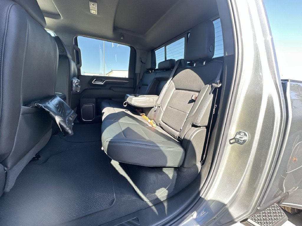 2026 GMC Sierra 3500 HD Denali DRW