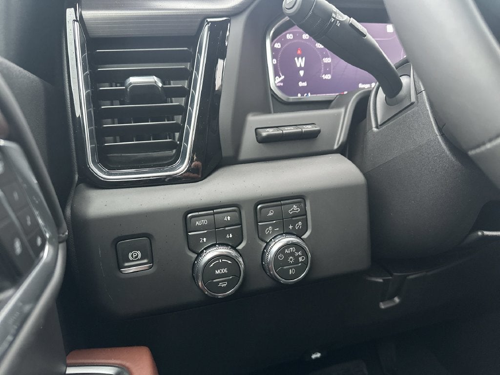 2026 GMC Sierra 3500 HD Denali Ultimate DRW