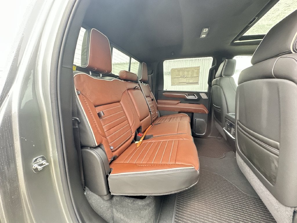 2026 GMC Sierra 3500 HD Denali Ultimate DRW