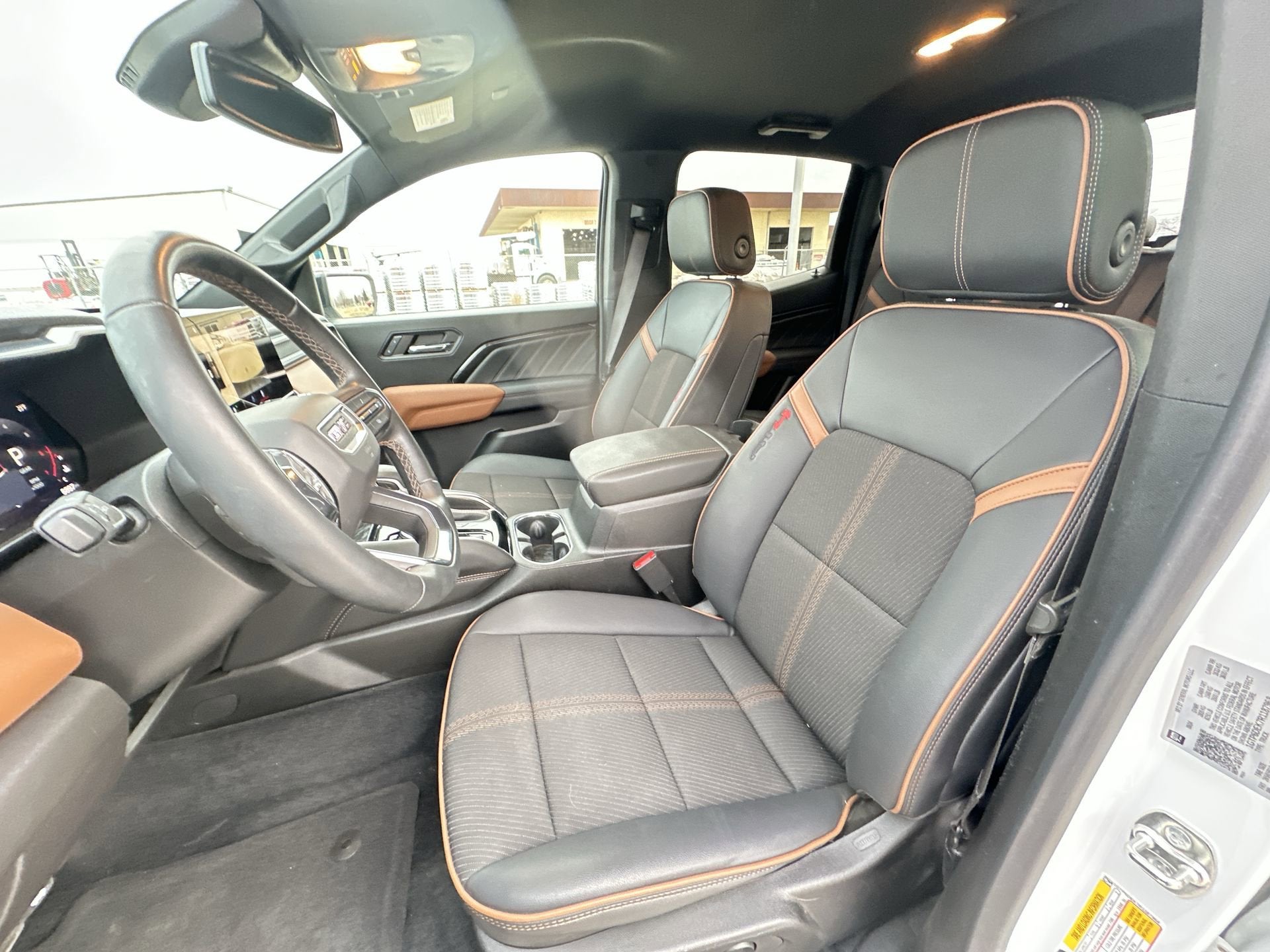 2024 GMC Canyon AT4