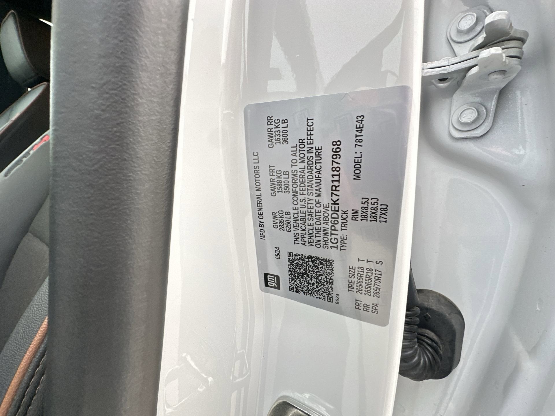 2024 GMC Canyon AT4
