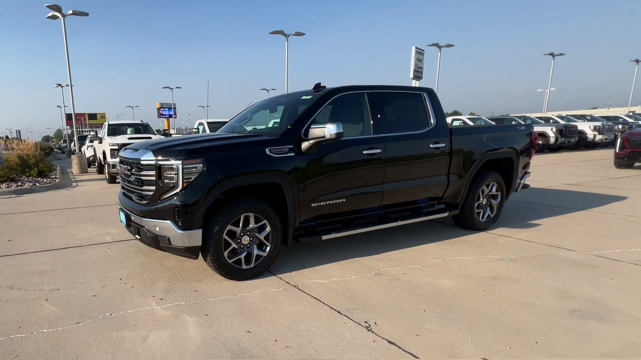 2025 GMC Sierra 1500 SLT