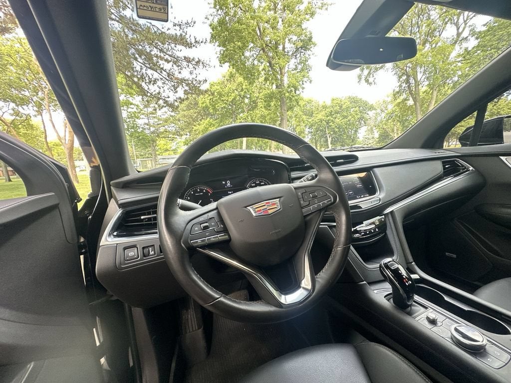 2024 Cadillac XT6 Luxury