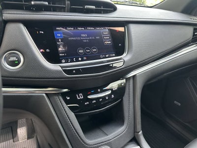 2024 Cadillac XT6 Luxury